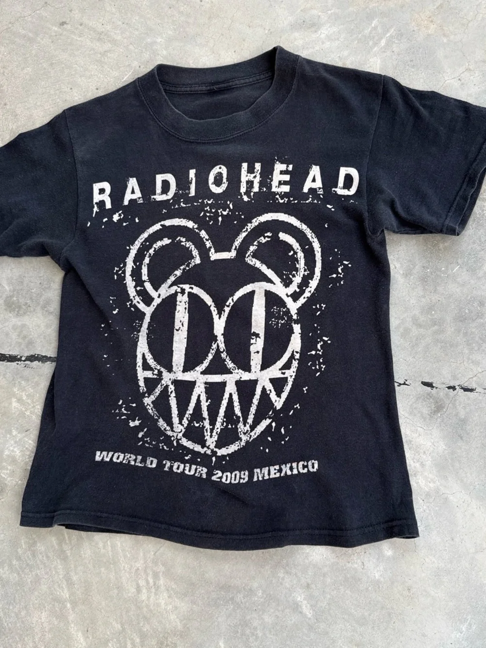 Radiohead 2009 Mexico World Tour Black Concert Band Graphic Tee